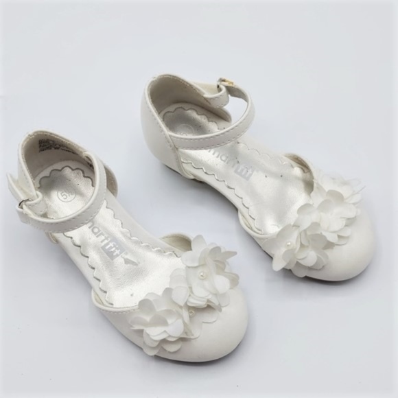 smartfit Other - Smartfit Cici White Floral Dress Shoe sz Baby 5.5